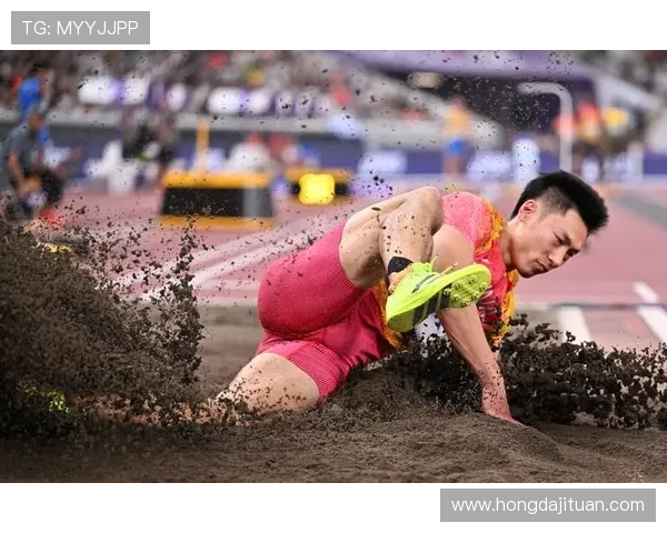 石雨豪勇夺男子跳远铜牌 打破自我创历史助中国田径再添荣耀